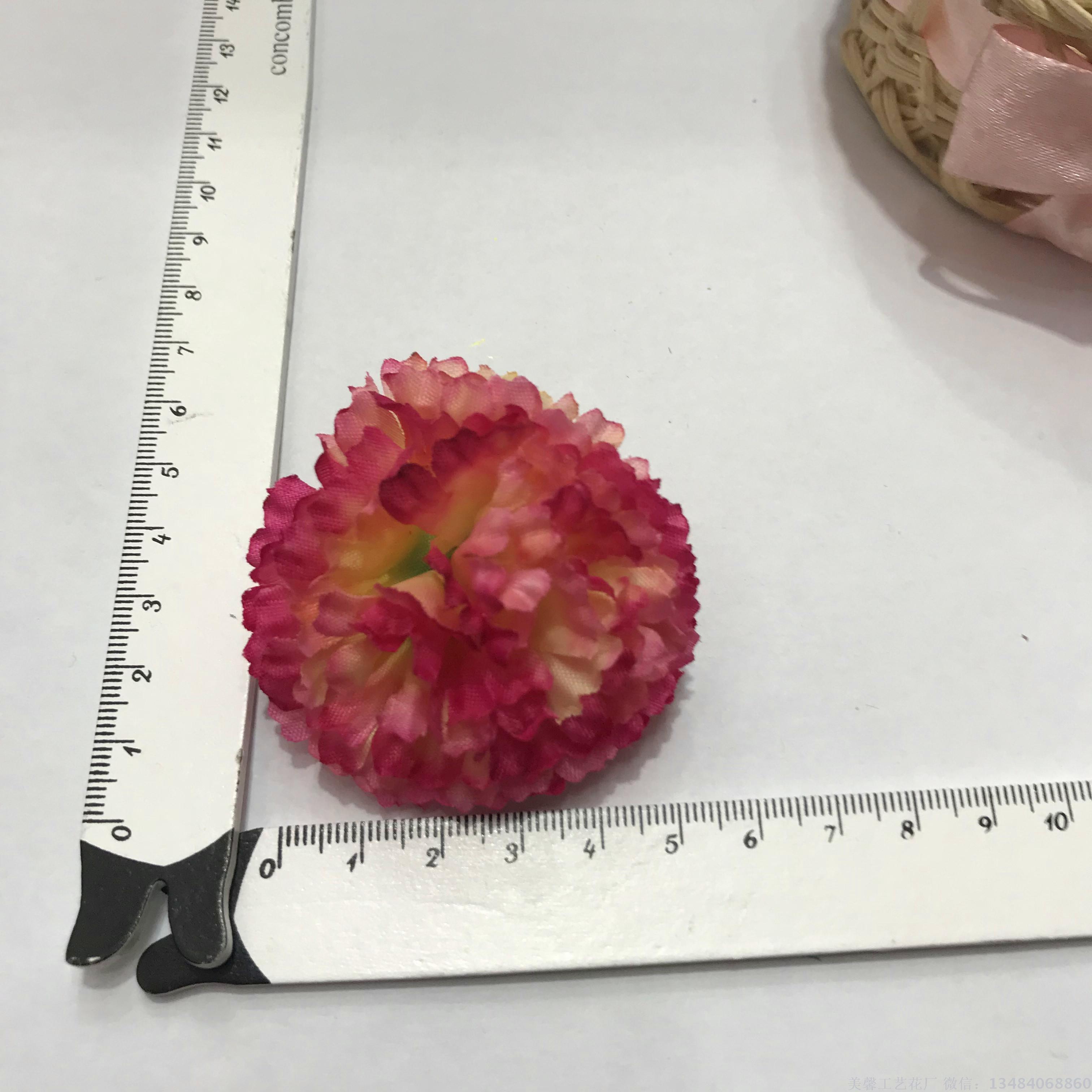 Artificial flower heads, simulated chrysanthemum flowers, silk fabric, and silk flower pieces are available for sale. Custom orders based on samples are also available details Picture