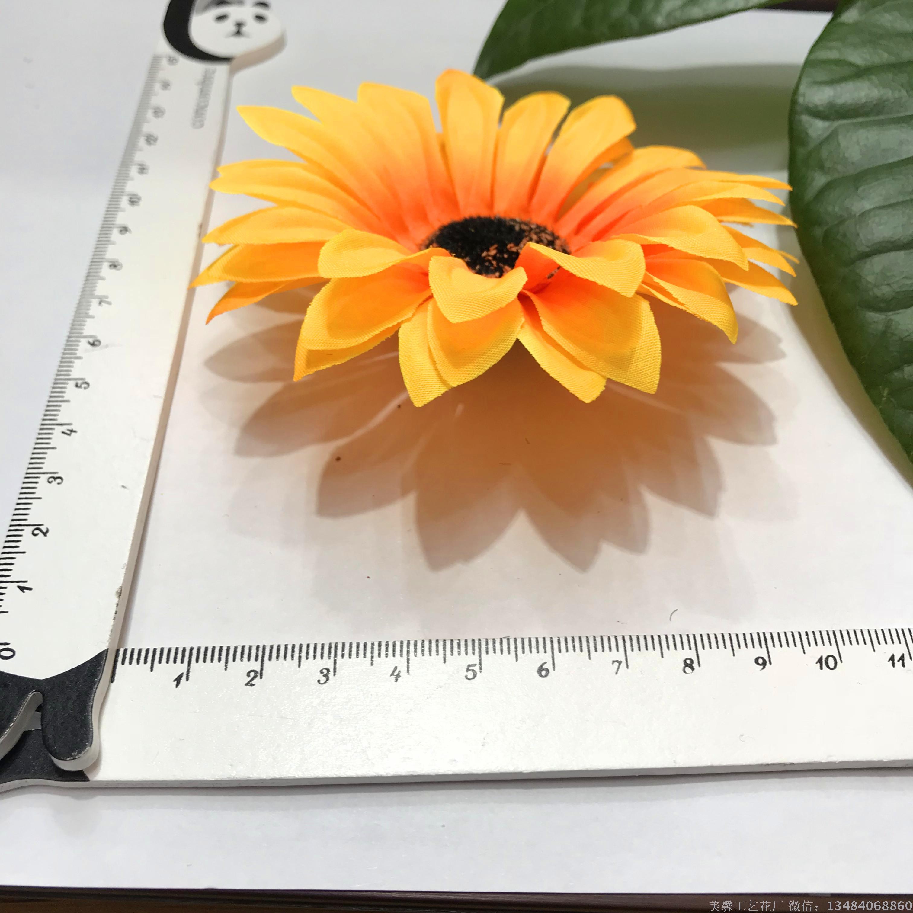 Artificial flowers, sunflower heads, sunflowers, silk fabric flowers, sunflowers, artificial flowers Application Scenario
