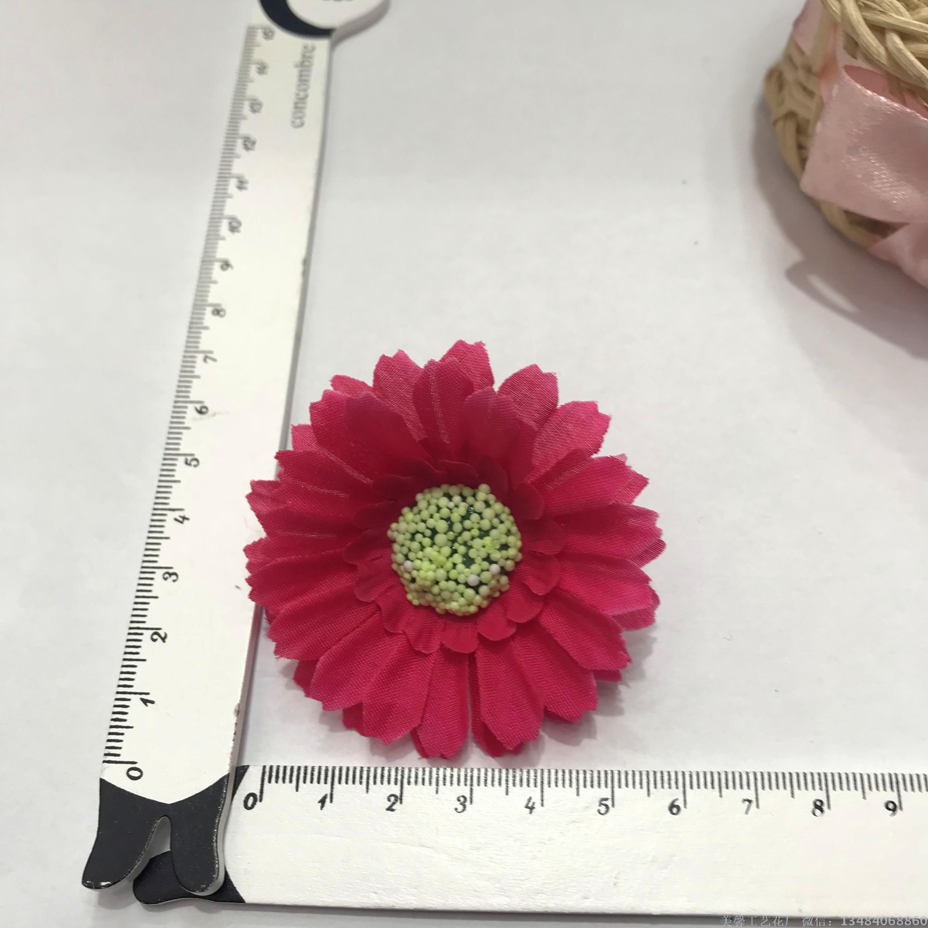 Handmade artificial flower heads, simulated small chrysanthemum flowers, artificial silk flower cloth, flower head accessories and supplies details Picture