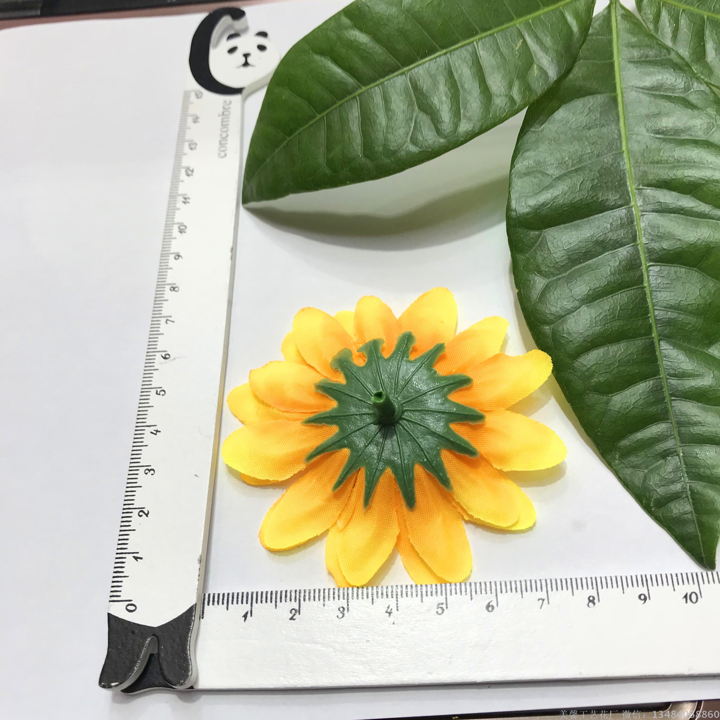 Small sun chrysanthemum flower simulation sun flower head craft silk flower head jewelry accessories Application Scenario