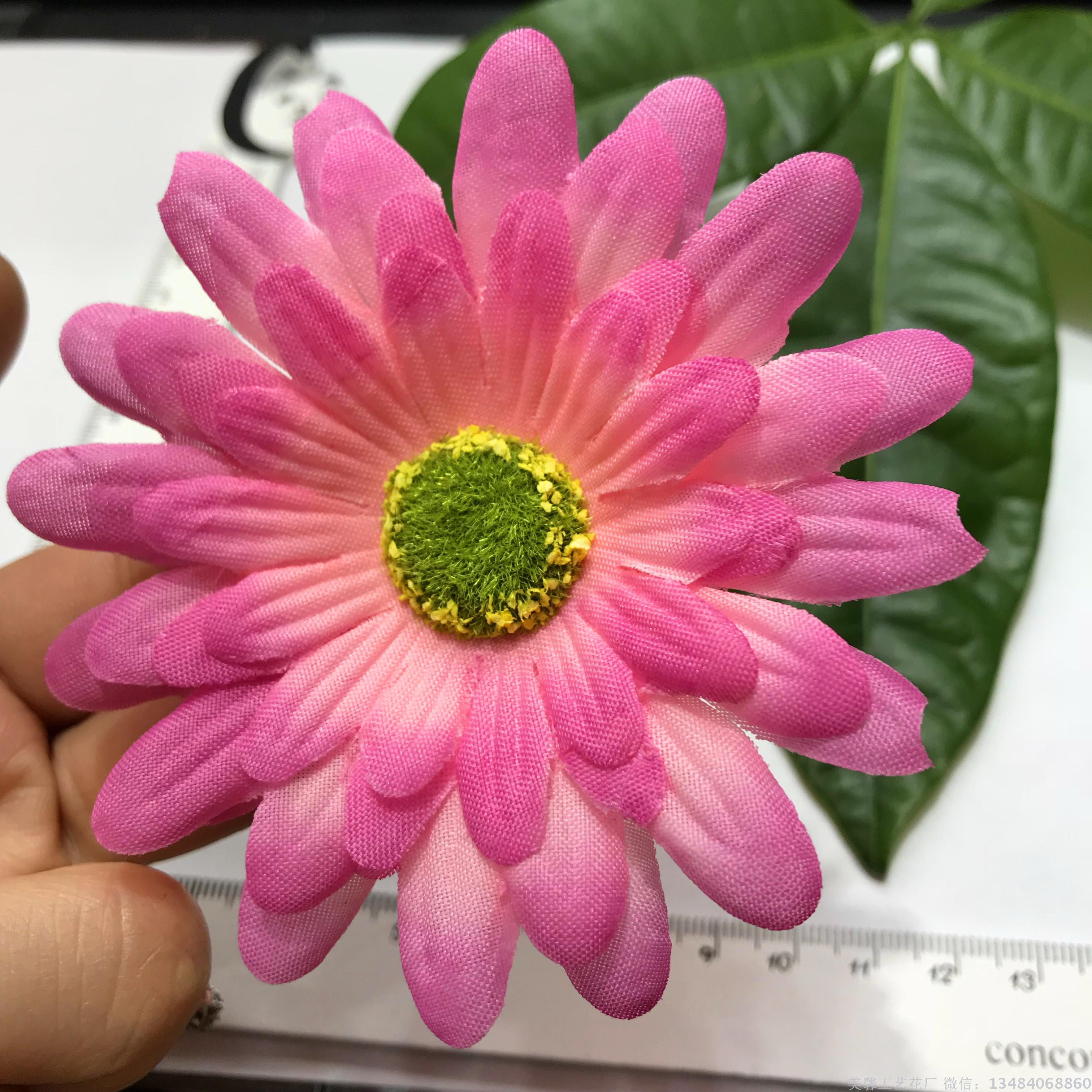 Small sunflower flower simulation sunflower head craft artificial flower silk flower head accessories and supplies Application Scenario