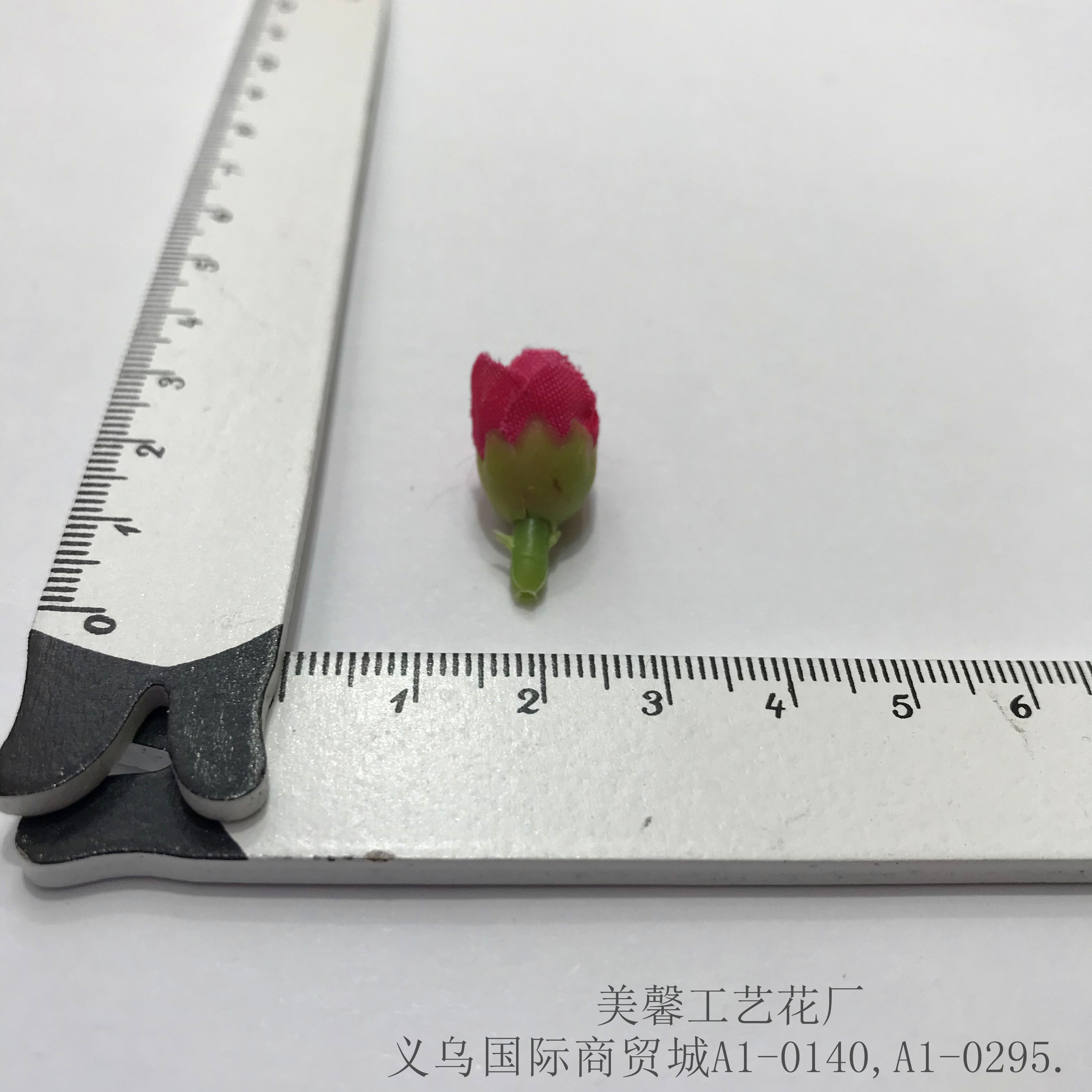 Simulated small rose flower craft, small flower bud, flower head, handcrafted silk flower hair band, hair clip, headwear accessories Application Scenario