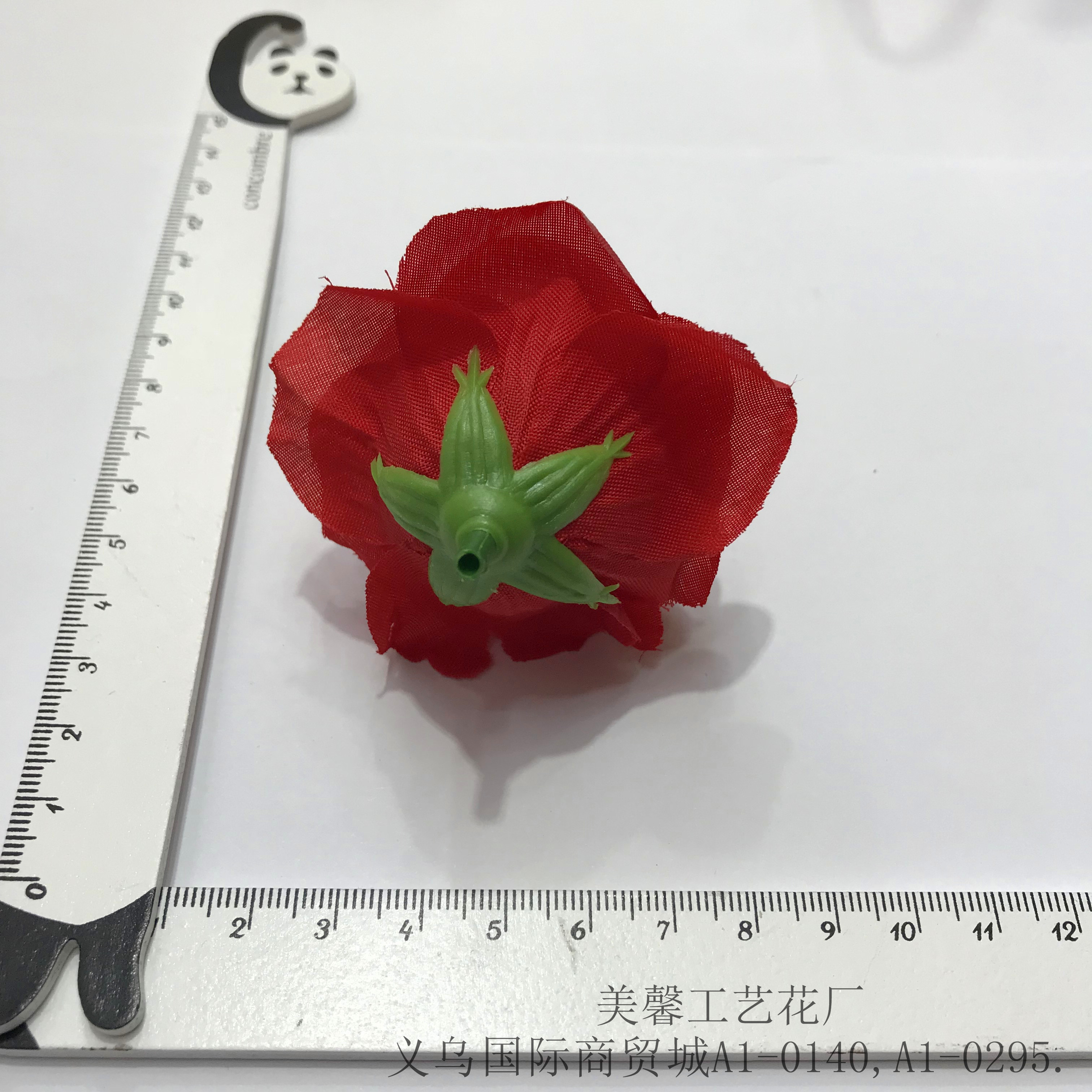 Artificial flower, small rose head, artificial silk fabric, artificial flower wedding accessories Application Scenario