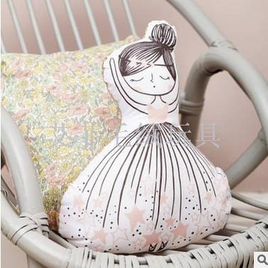 An Instagram hit, fresh and cute swan girl wishing bottle, throw pillow, plush toy details Picture