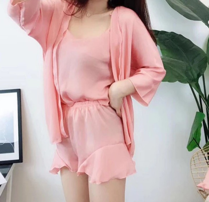 Sexy ice silk pajamas four-piece set, women's summer halter shorts, smooth silk solid color summer home wear Application Scenario