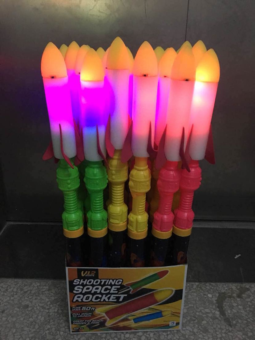 10456B Lighted rocket launcher Application Scenario