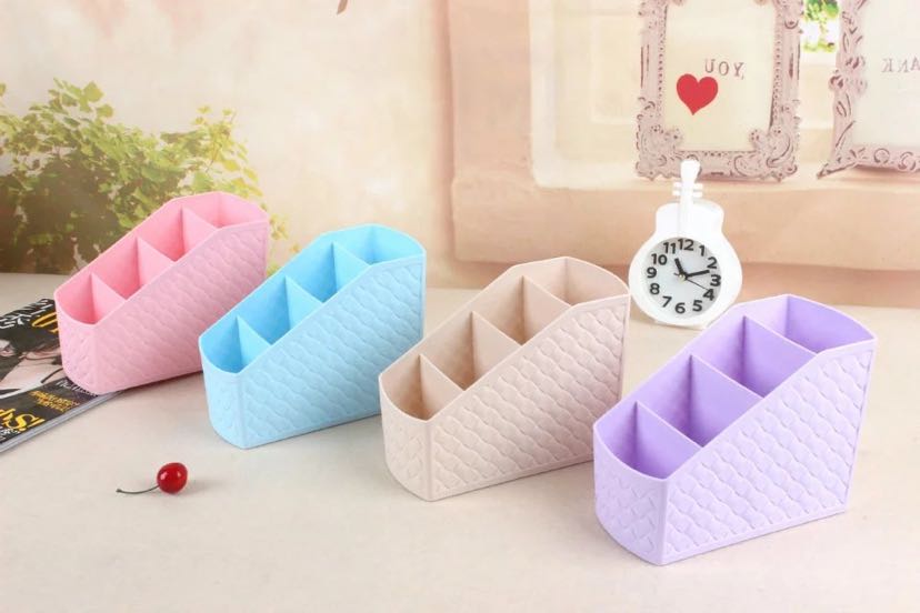 收纳盒 4格收纳筐 仿藤多格桌面收纳盒  化妆品收纳文件夹盒