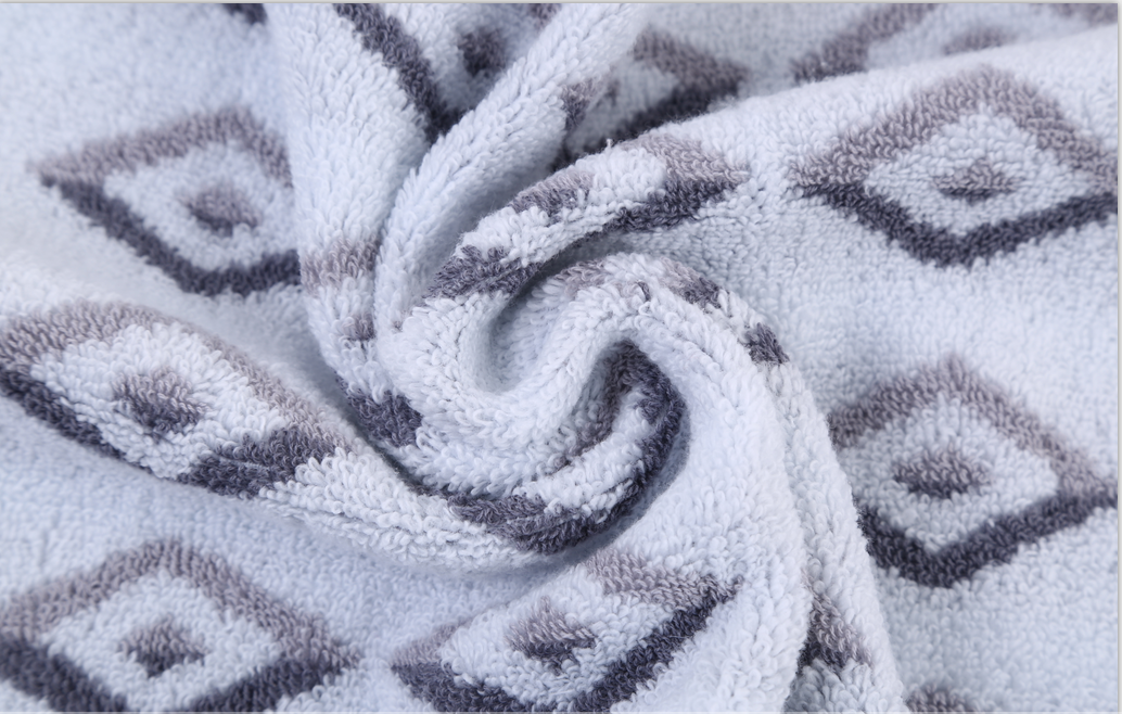 All-cotton diamond-shaped children's face towel for washing the face Specification image