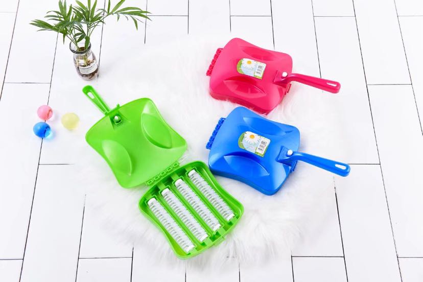 Brush Carpet brush Dust brush Multi-row brush Dual roller dust brush Dust suction brush Anti-static carpet brush