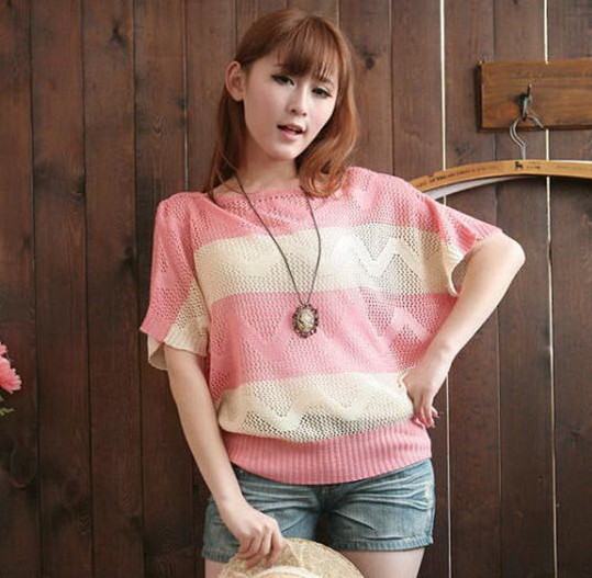 One-neck hollowed-out knitted blouse 蝙蝠衫 loose short-sleeved air-conditioned shirt