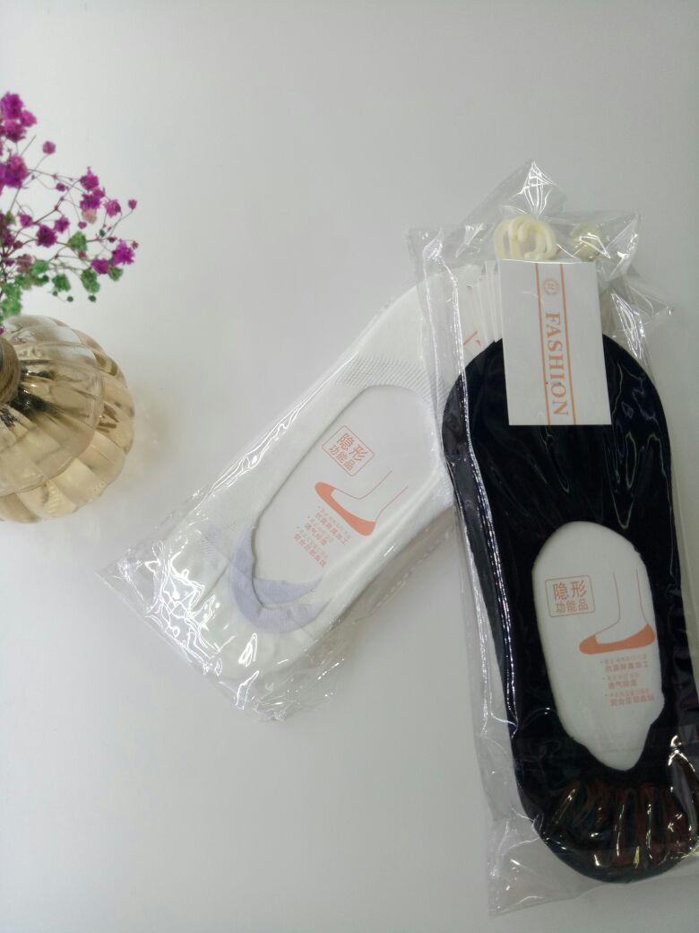 Summer women's cotton thread boat socks, short socks, low top, shallow top, invisible silicone anti-slip and non-dropping heel sock, fashionable other categories details Picture
