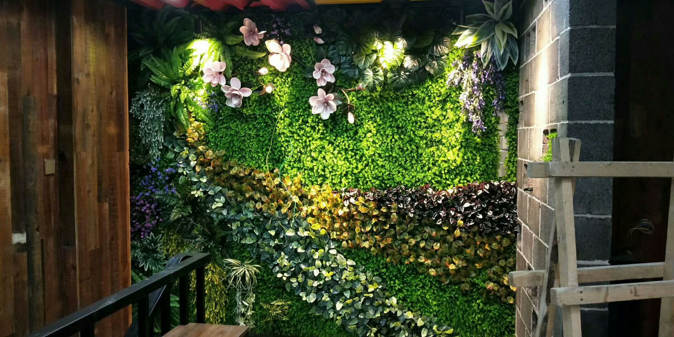Artificial plant wall lawn, artificial plant wall plastic lawn. Contact number: 151057926 Application Scenario
