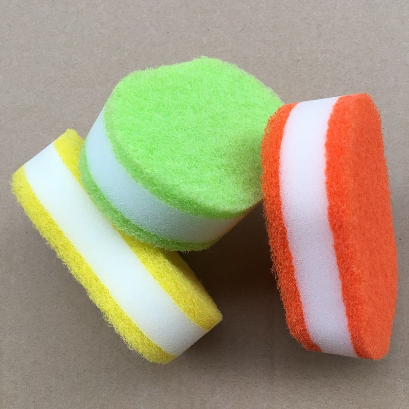 Three-layer fluorescent nylon sponge scouring pad