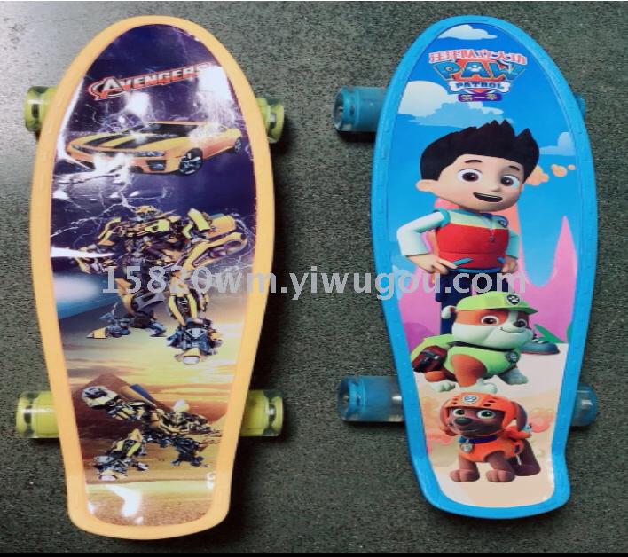 滑板 滑板车 儿童  溜溜车 闪光 PU 滑行 大鱼板 toys scooyter
