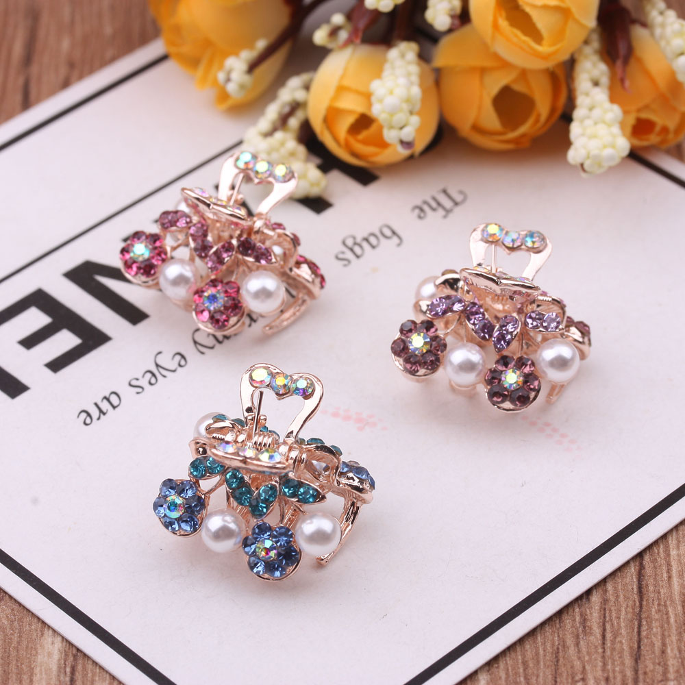 Korean small hair accessories, bangs clips, hair clips, headwear, top clips, hairpins, 10-yuan accessory boutique Application Scenario