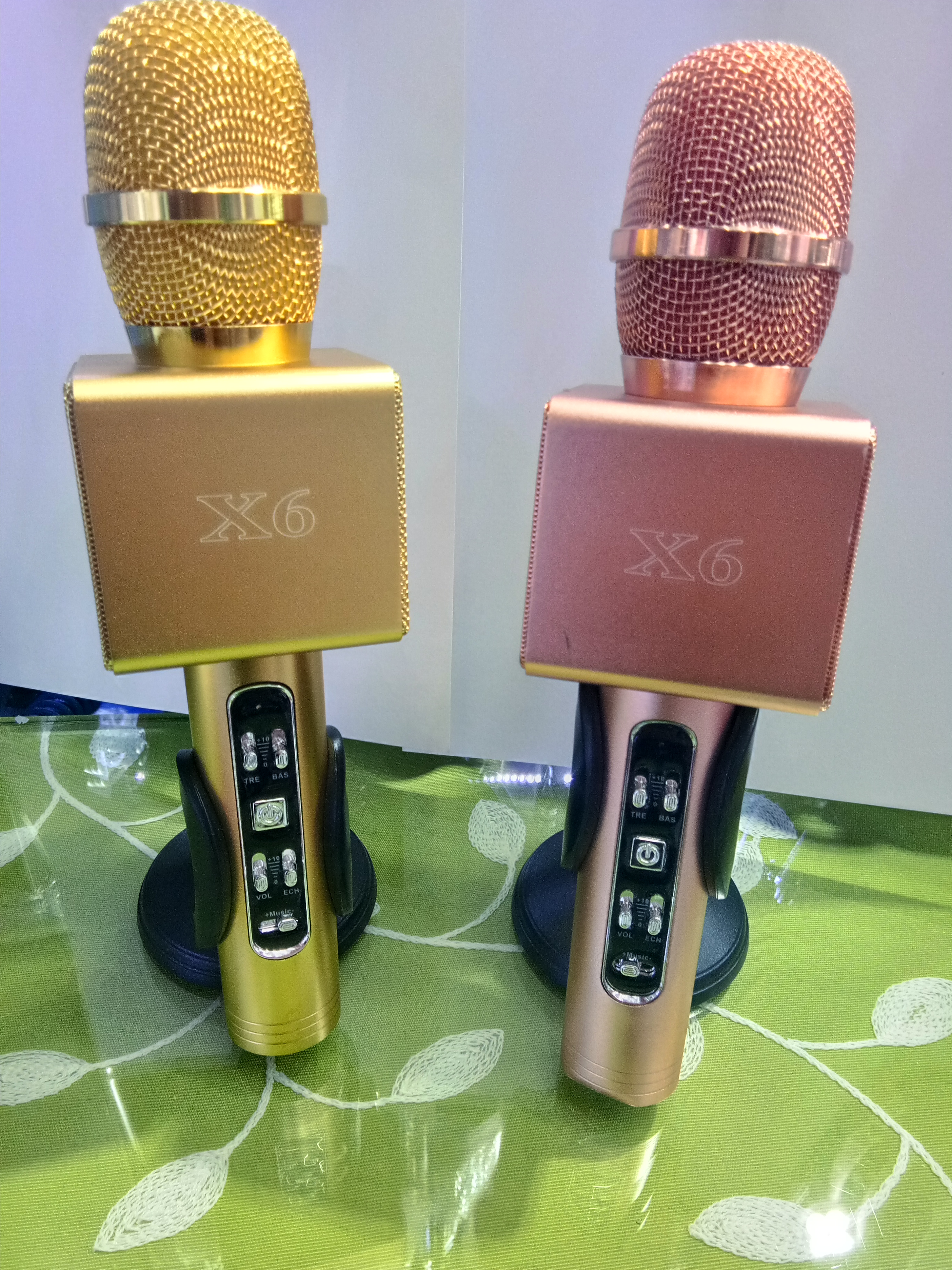 The new X6 wireless Bluetooth microphone details Picture