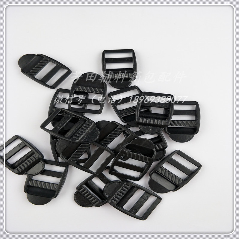 Black schoolbag buckle with plastic grade 4 and inner diameter of 15 Application Scenario