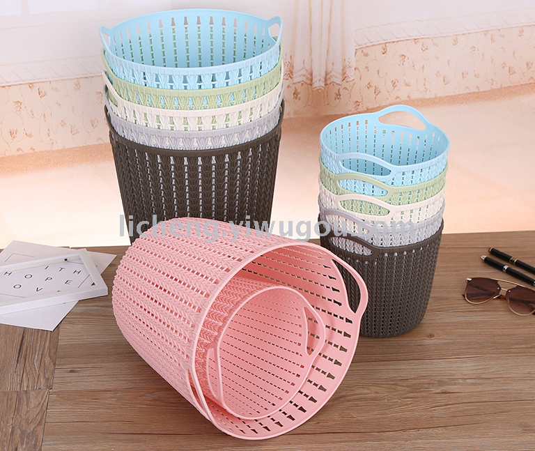 Creative desktop storage box, circular plastic laundry basket, storage blue Application Scenario