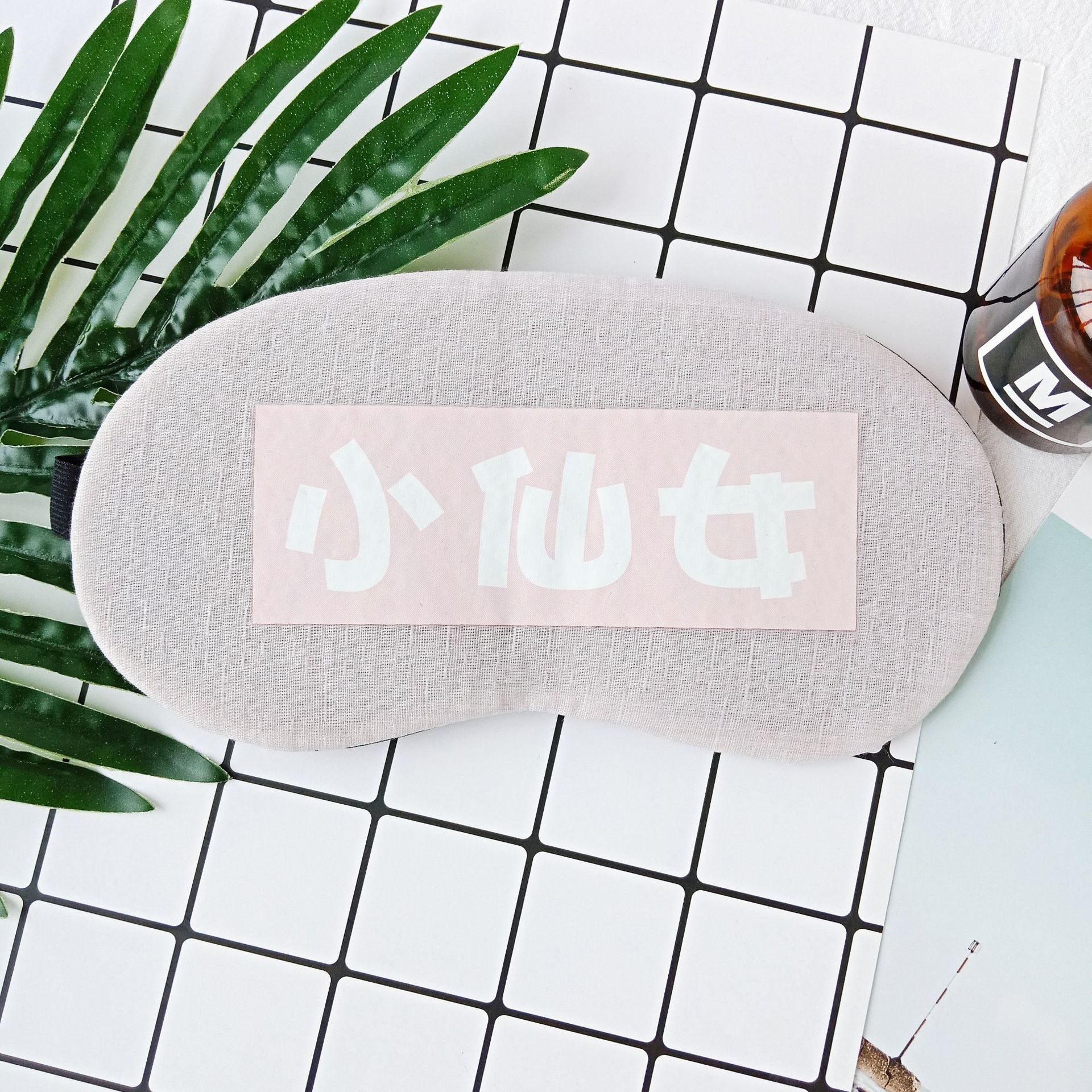 Cute cartoon male and female sleep shading cold and hot compress cotton and linen breathable eye protection mask Application Scenario