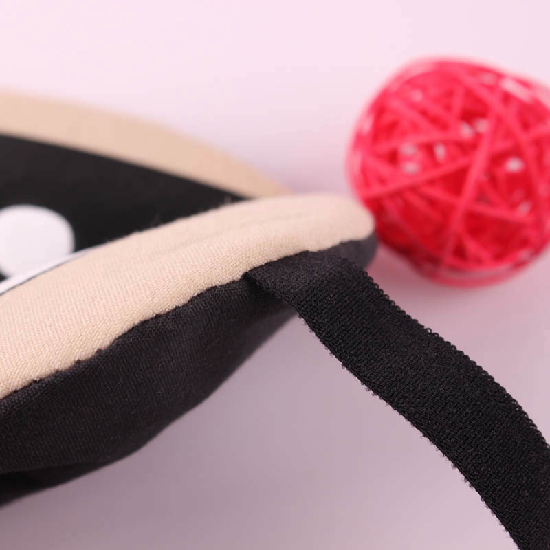 New cute cat-patterned cotton and linen ice pack light-blocking sleep eye protection mask Application Scenario