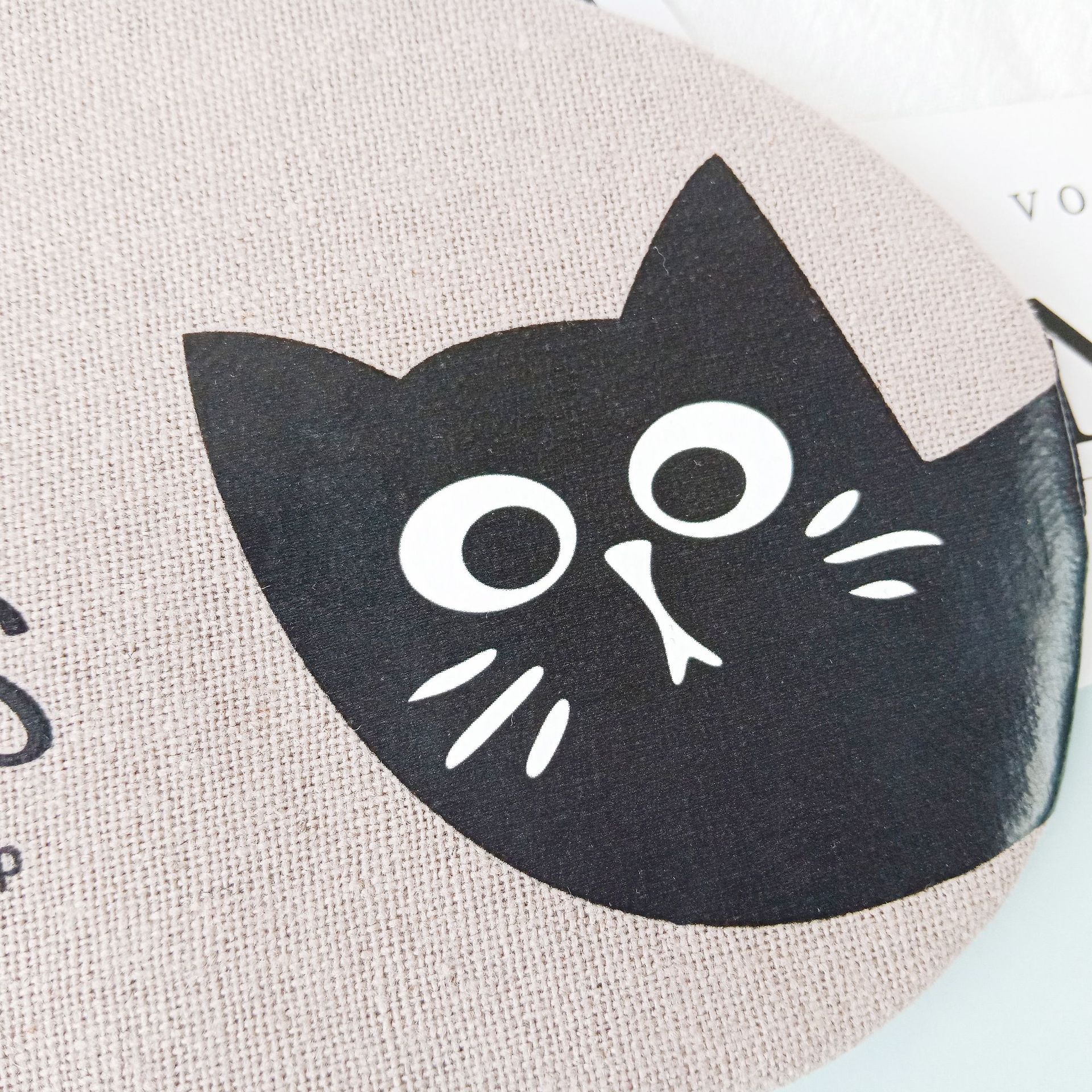 Cute animal creative cartoon sleep shading, cold and hot compress, ice eye mask, cotton and linen breathable eye mask Application Scenario