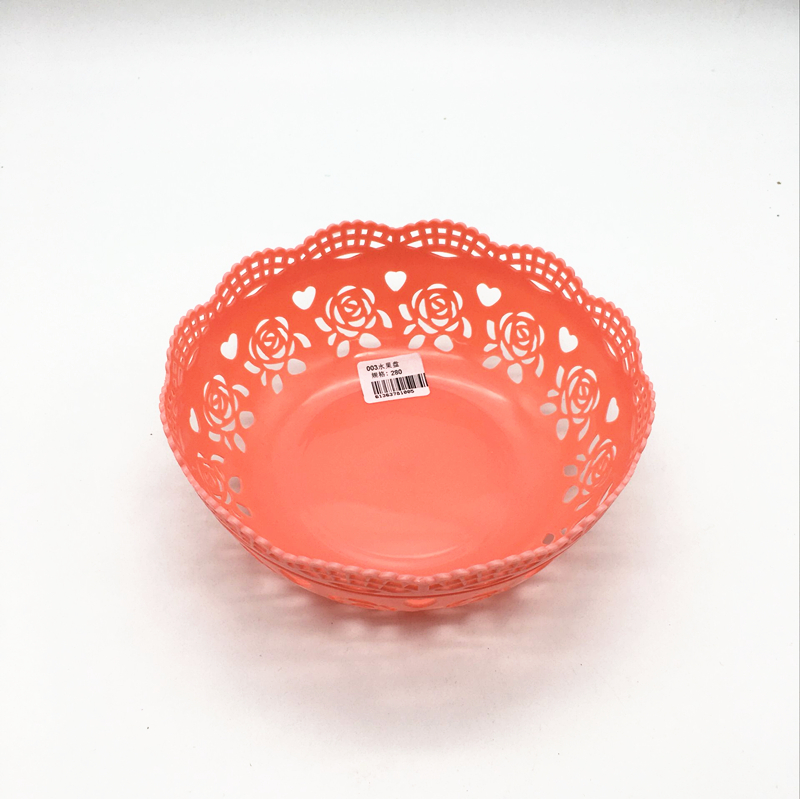 Sunshine Department Store plastic lace fruit baskets, household water fruit baskets, vegetable baskets, kitchen and living room storage baskets Application Scenario