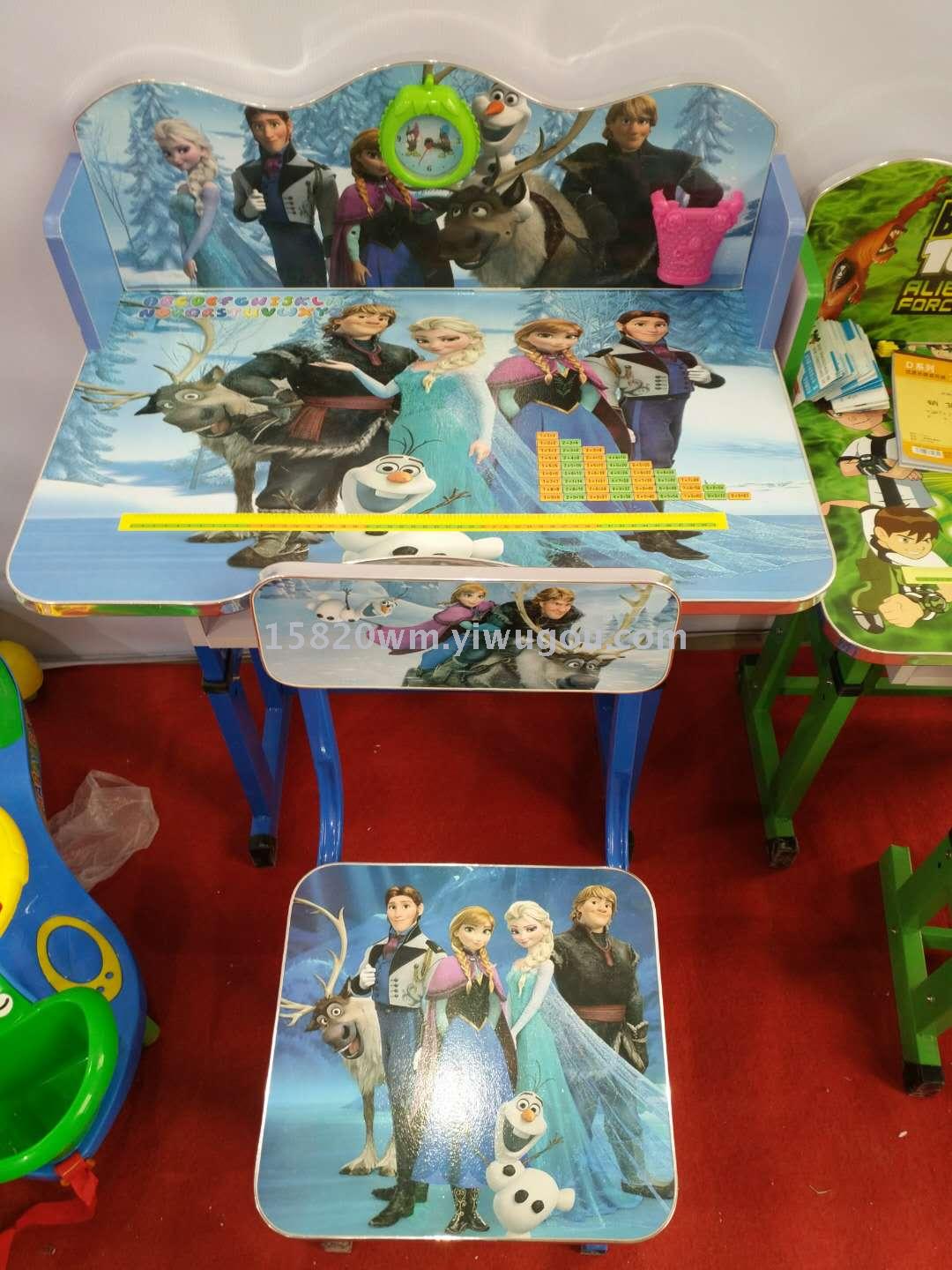 儿童学习桌椅实物图