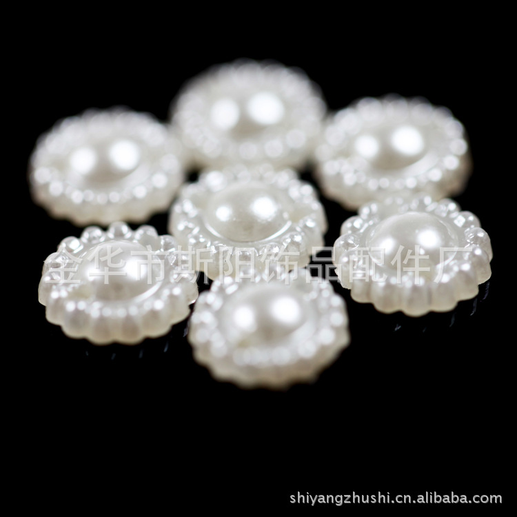 Hot new sun accessories double hole sunflower baking paint scattered beads plastic beads shoes accessories wholesale