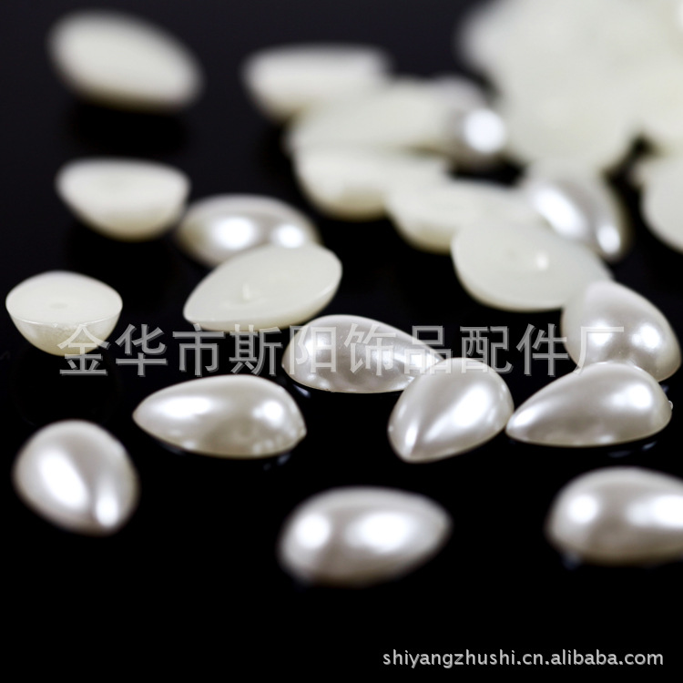 Venta al por mayor 6*8mm gota de agua pintura de hornear perlas de plástico medio lado gota de agua perlas de imitación yiwu calidad fábrica directa details Picture