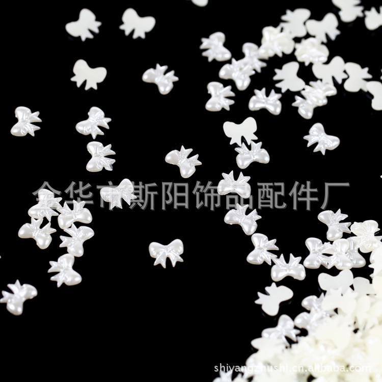 Wholesale painted butterfly flower, plastic loose beads, and colored butterfly accessories. Direct sales from Yiwu factory with available stock