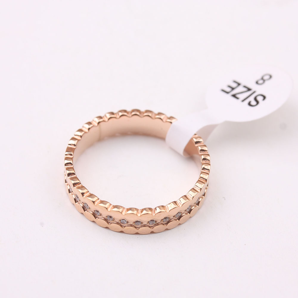 10-yuan store boutique supply rose gold titanium steel ring, Korean style fashionable diamond-encruted titanium steel ring tail ring for men and women details Picture