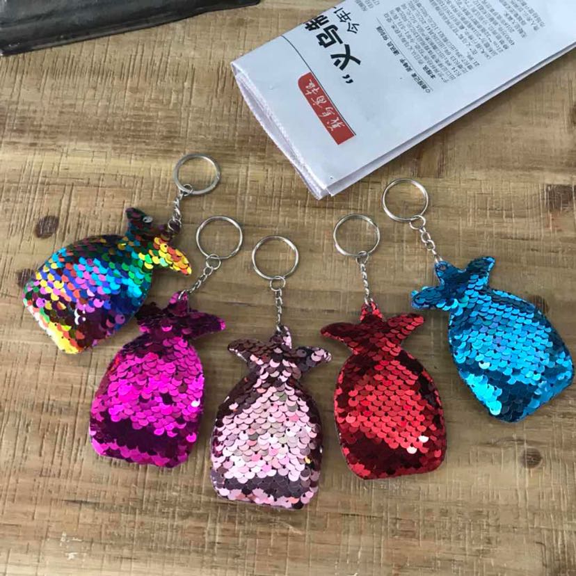 Double-sided sequin pendant, sequin keychain pendant, bag pendant, pineapple sequin pendant, ultrasonic sequin pendant details Picture