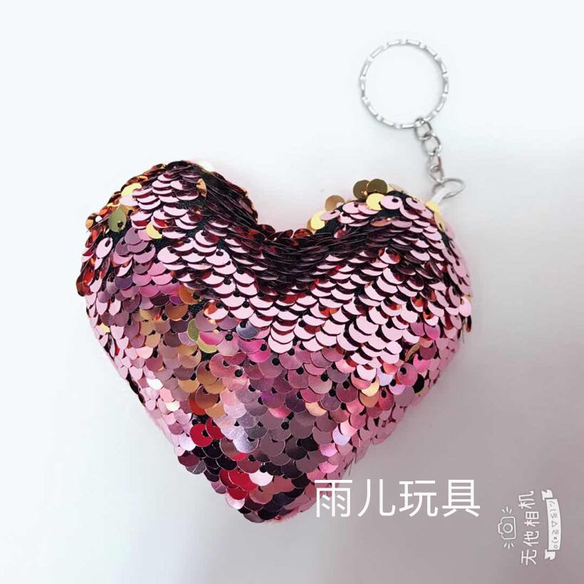 Heart-shaped pendant, Valentine's Day keychain pendant, cotton-filled keychain pendant, sequined pendant, plush toy Specification drawing