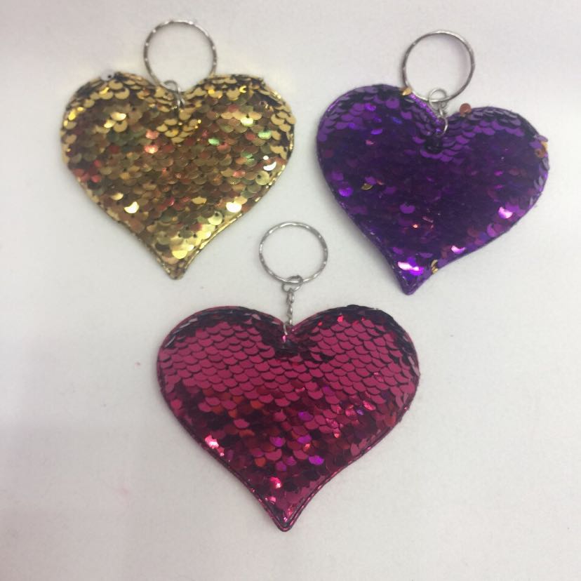 Valentine's Day bestseller: Single-sided heart-shaped sequined pendant, keychain, Valentine's Day accessory, heart-shaped pendant details Picture