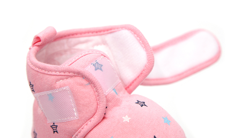 2018. Schliva Autumn Baby shoes Application Scenario
