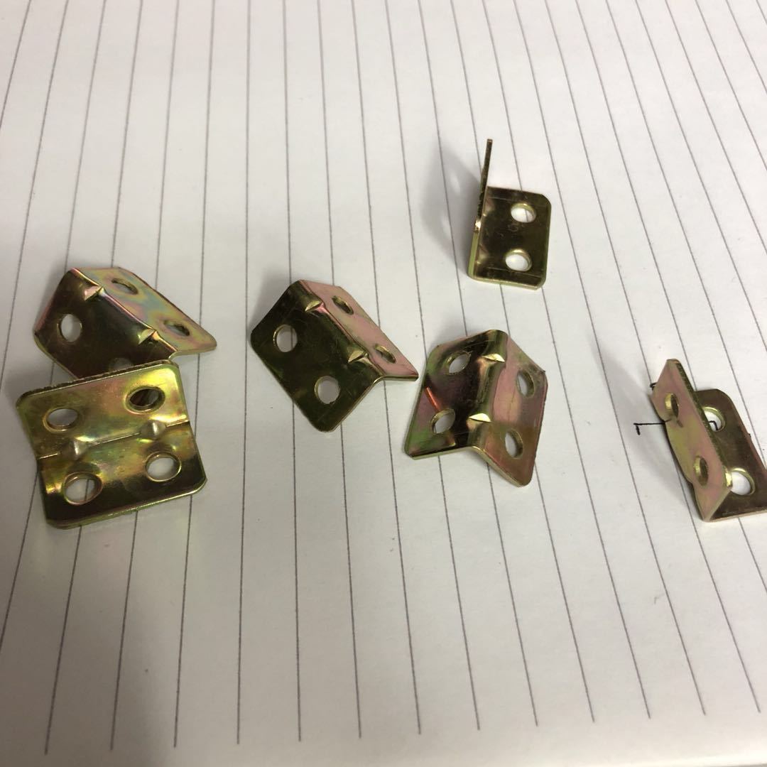 Produce iron Angle codes, L-shaped straight Angle codes, four-hole Angle codes, Angle code connection parts, layer boards, drag furniture hardware Specification image