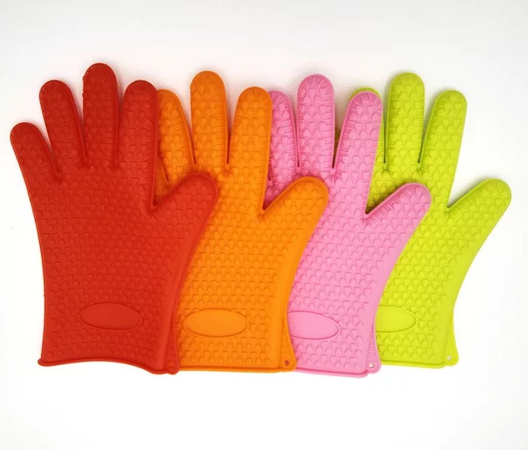 Pure silicone gloves, 142 grams Application Scenario
