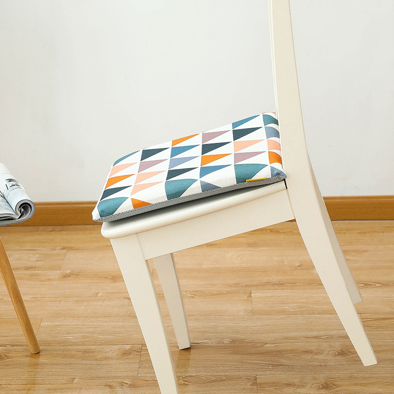 Cotton and linen digital printed seat cushion, high resilience memory foam anti-slip seat cushion, chair cushion, tatami cushion Application Scenario