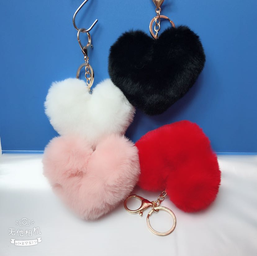 Plush toy Valentine's Day pendant, plush pendant, fur ball heart pendant, plush heart keychain Specification image