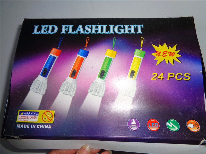 Yiwu children's plastic toys LQB1688, flashlights, keychains, gifts, night lights, street stall supply, factory direct sales details Picture