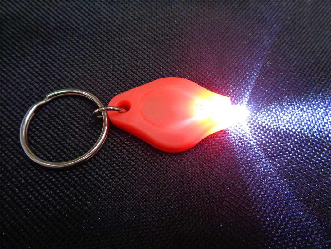 Children's plastic toy fish-shaped CA-001 mini keychain LED night light street stall direct sales from the manufacturer Application Scenario