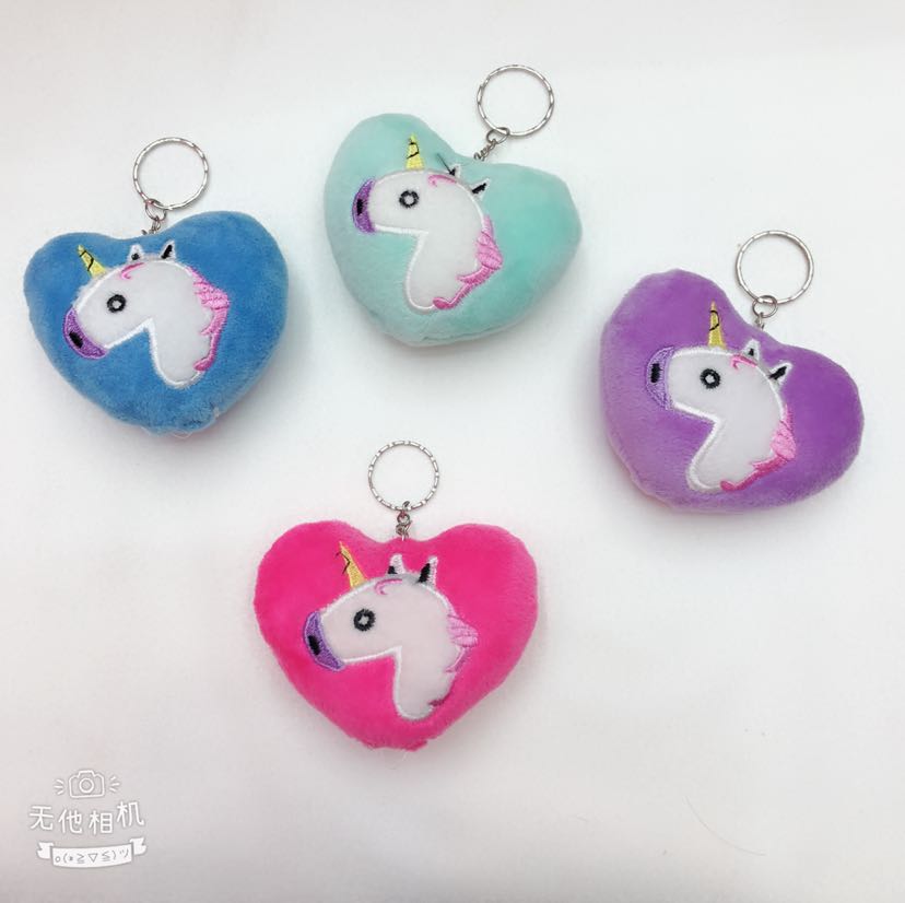 Plush toy pendant, unicorn pendant, heart-shaped keychain pendant Application Scenario