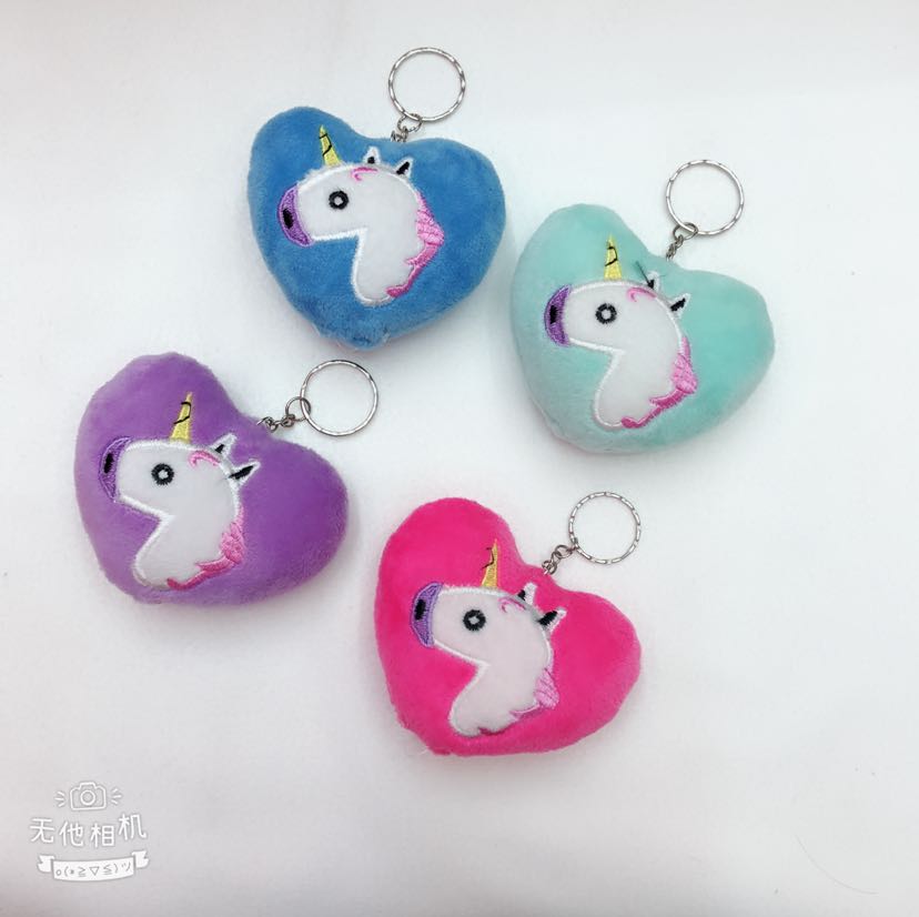 Plush toy pendant, unicorn pendant, heart-shaped keychain pendant Specification drawing