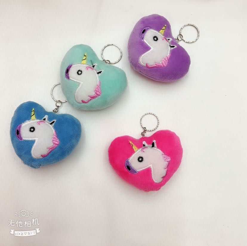Plush toy pendant, unicorn pendant, heart-shaped keychain pendant full figure