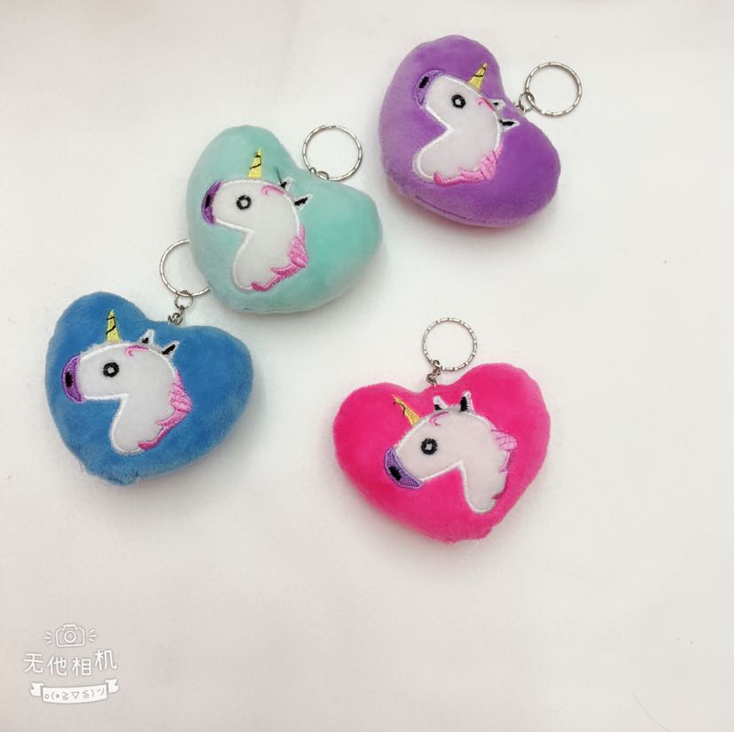 Plush toy pendant, unicorn pendant, heart-shaped keychain pendant details Picture