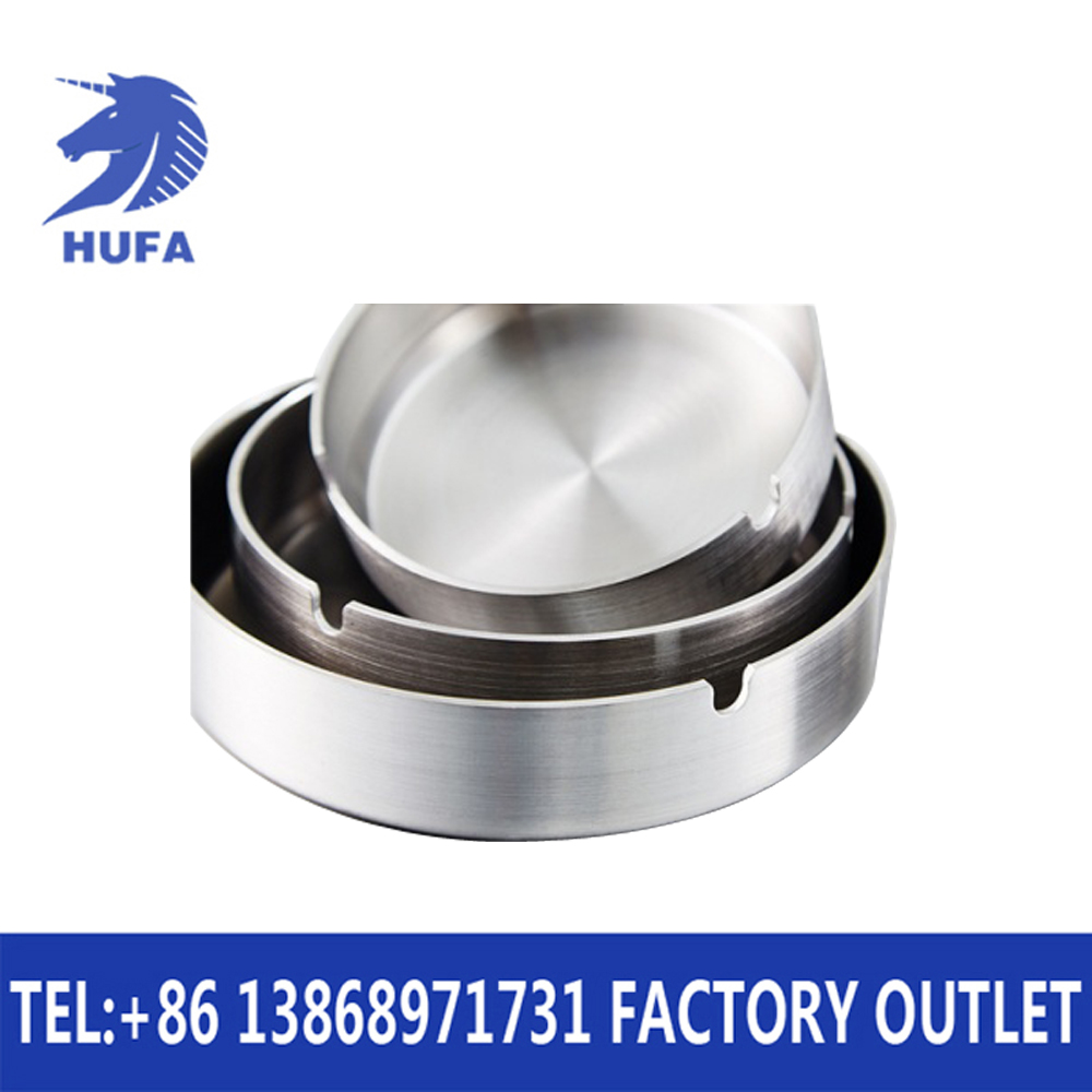 家用烟灰缸实物图