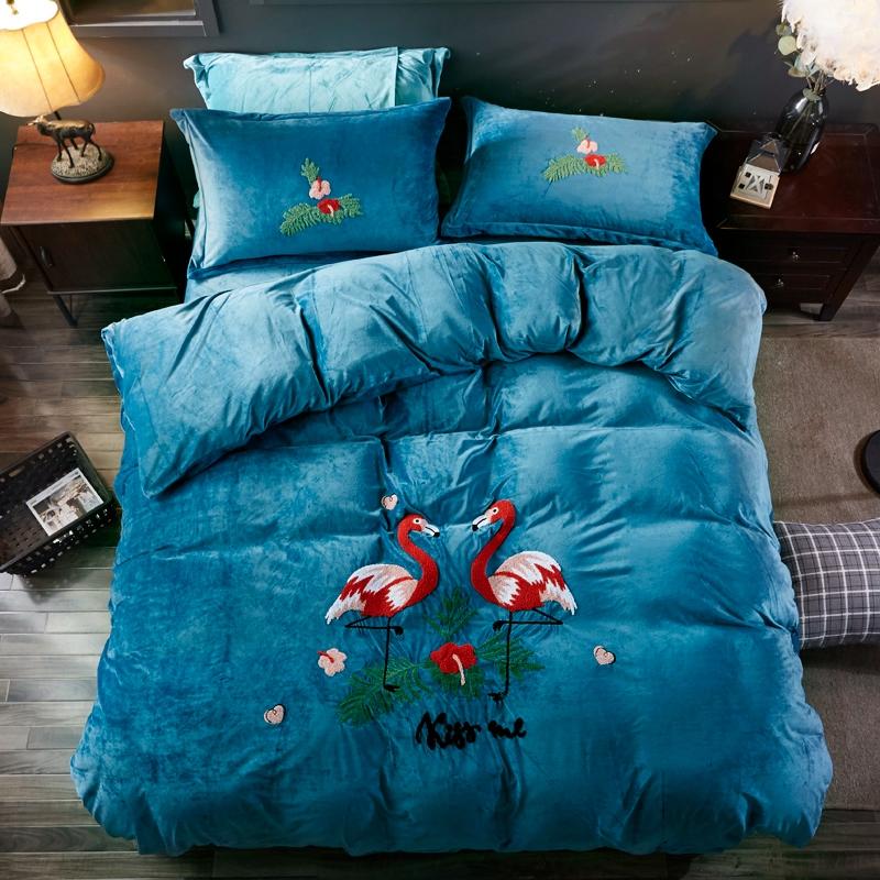 ywxuege Crystal Velvet Fine Towel embroidered 4 piece Winter Thermal bedding - Flamingo sapphire blue