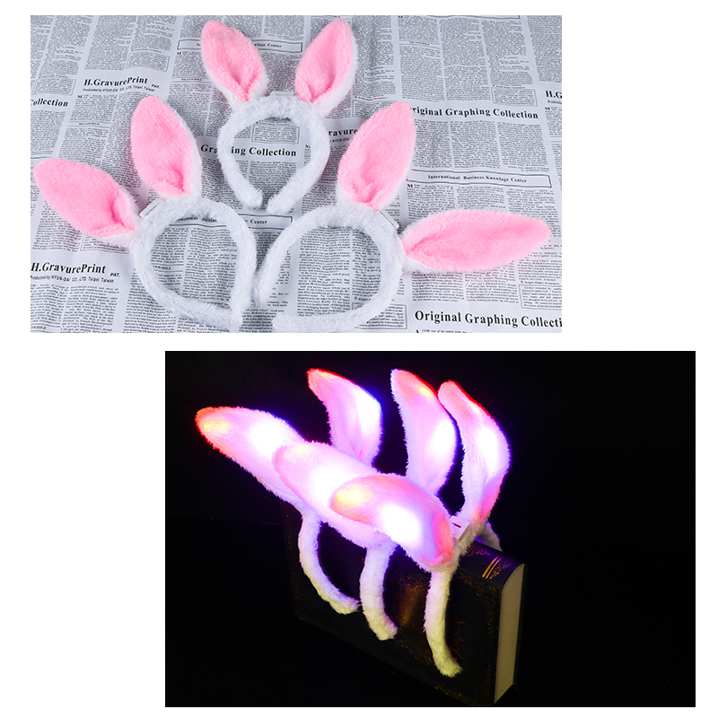 Children's glittering hair clips are selling well at the colorful street stall, featuring glowing plush rabbit ear hair bands and headwear details Picture