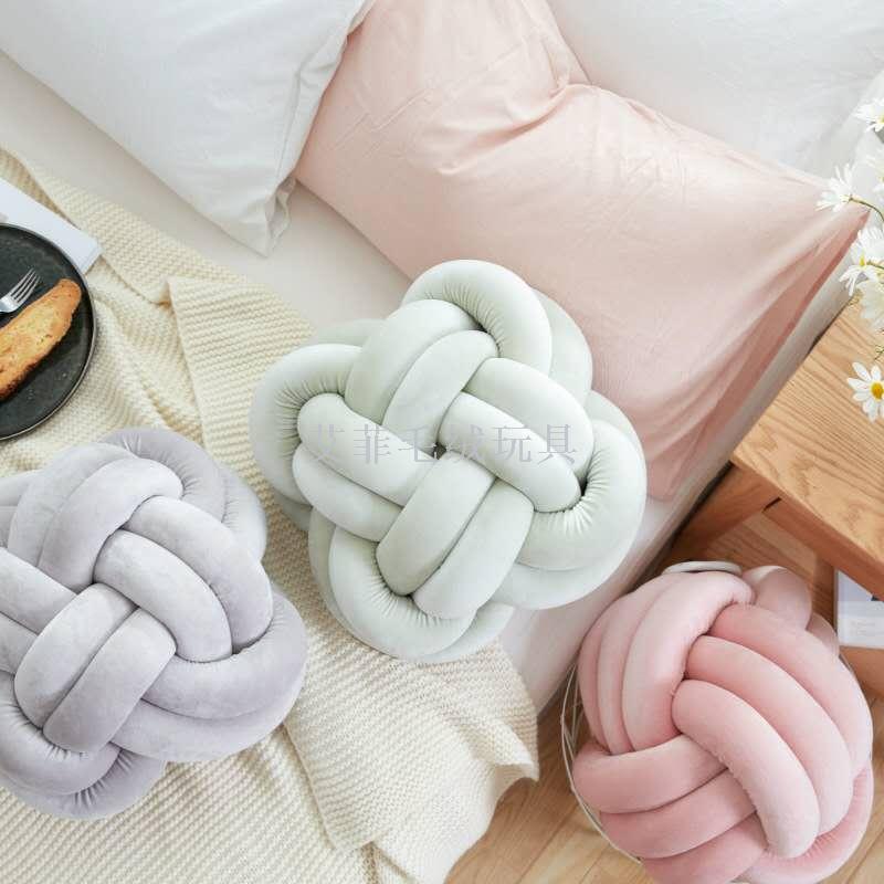 ins explosivo estilo KNOT bola flor tipo nudo cojín cuadrado hecho a mano tejido hogar decoración peluche details Picture
