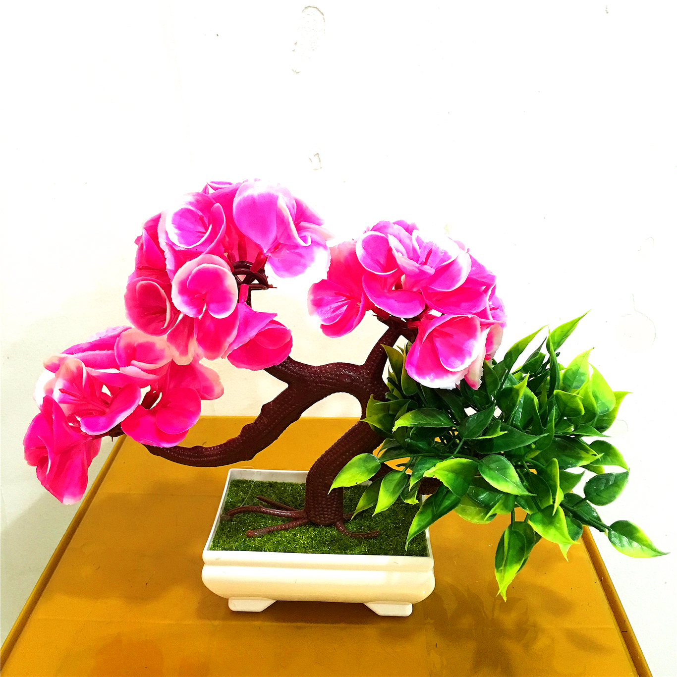 Artificial plant potted plants, indoor artificial green plant potted plants, small bonsai decorative items Application Scenario